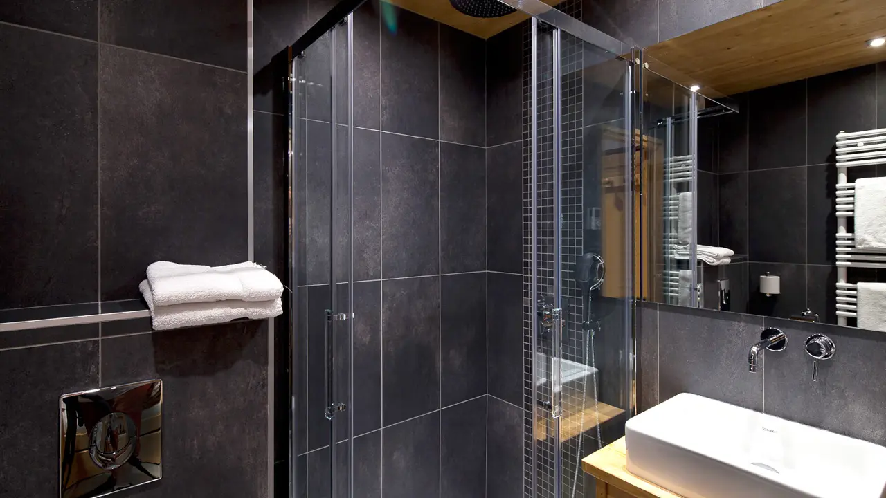 Salle de bain avec douche/Bathroom with a shower-Forclaz C n°32-Le Grand-Bornand