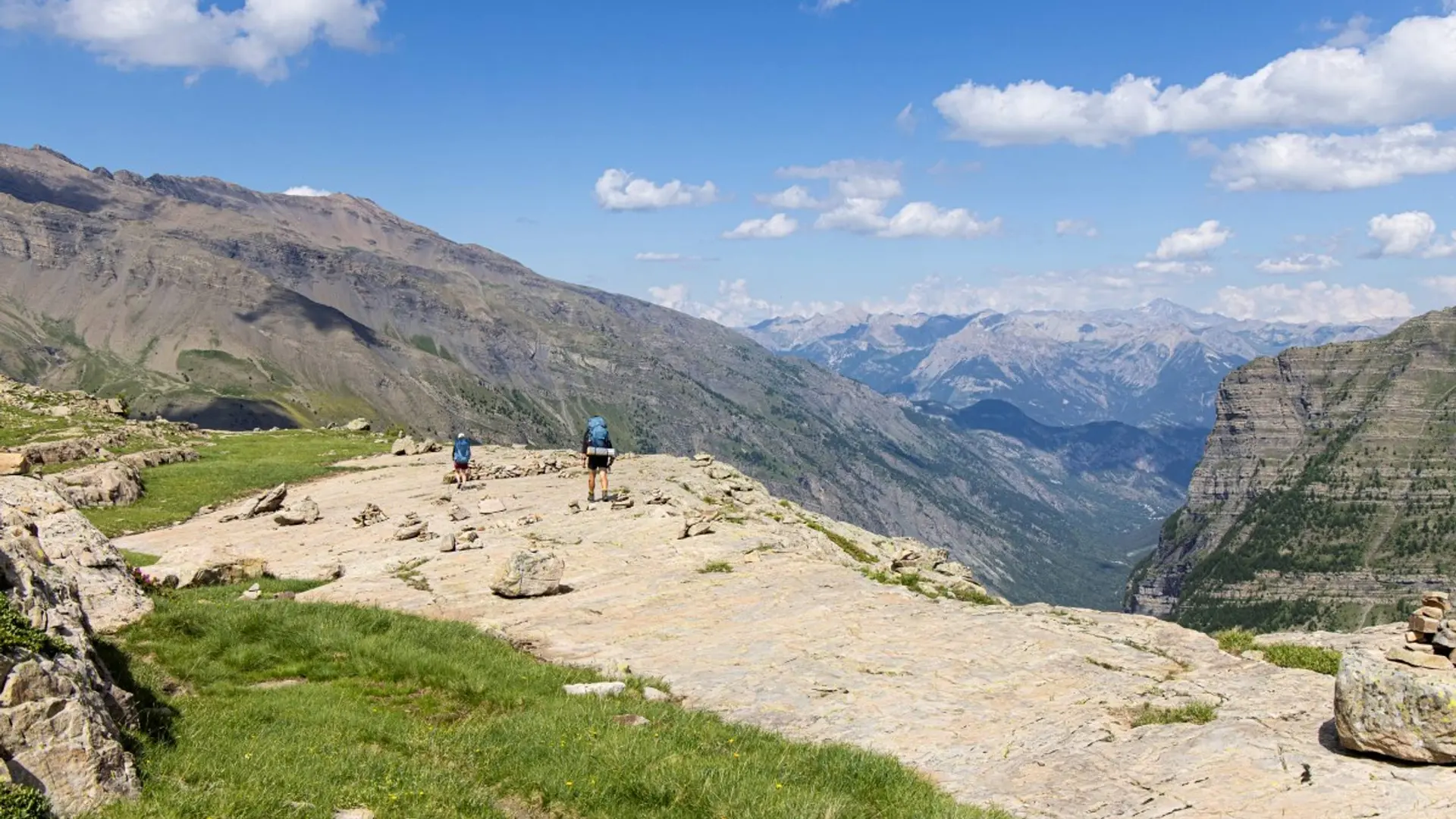 Sur le sentier des lacs Palluel et Faravel