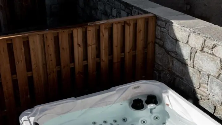 Jacuzzi