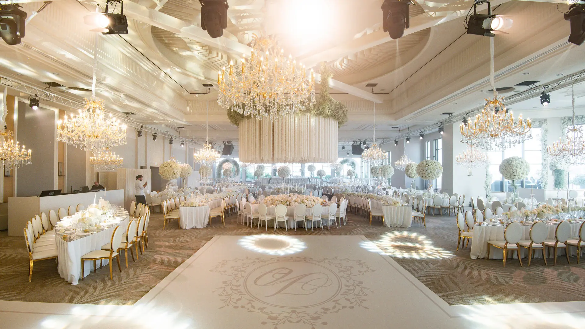 Salle Alain Delon