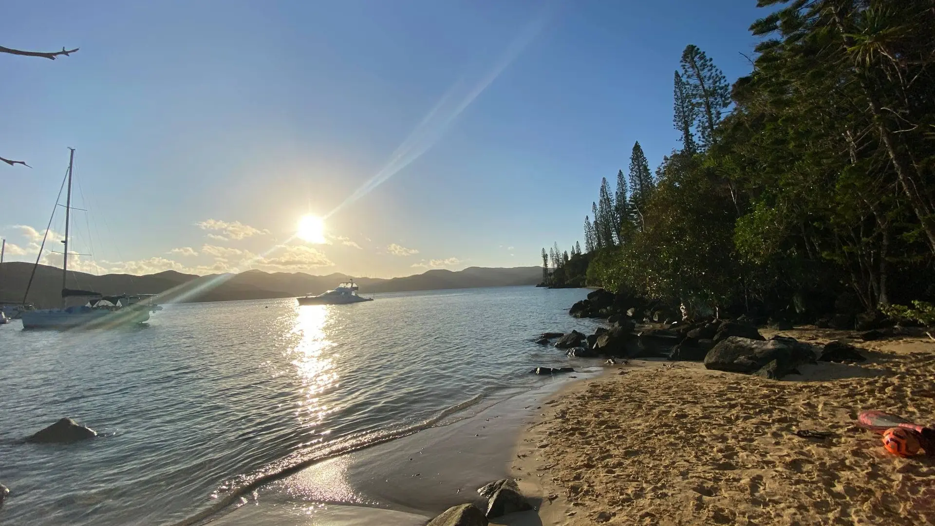 Rien de mieux qu'une journée où lâcher prise et simplement apprécier la douceur de vie sur les îlots déserts du Grand Sud