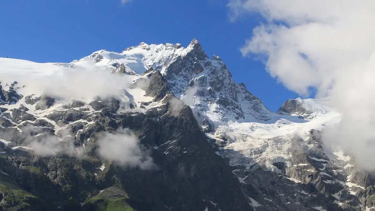 Vue sur le massif de la Meije