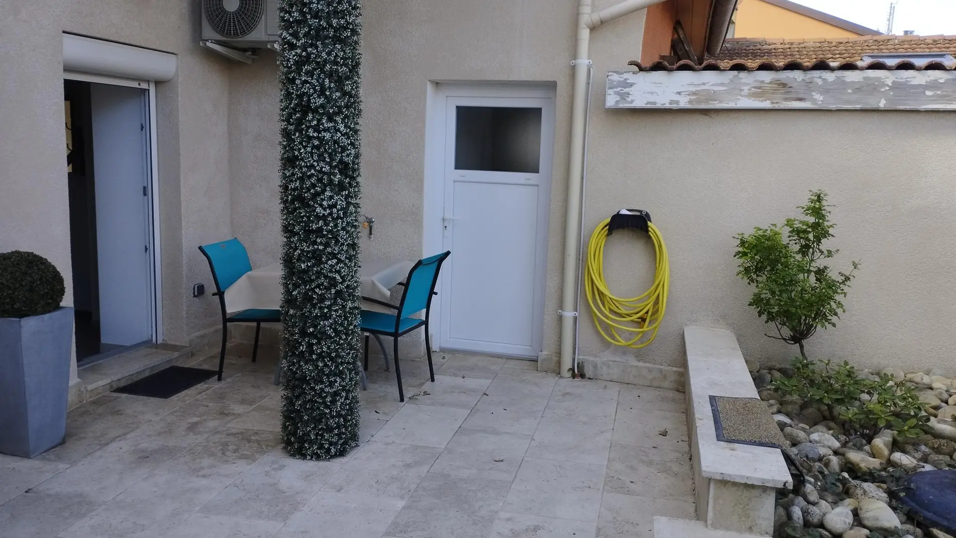 Terrasse Meublé La Dilettante