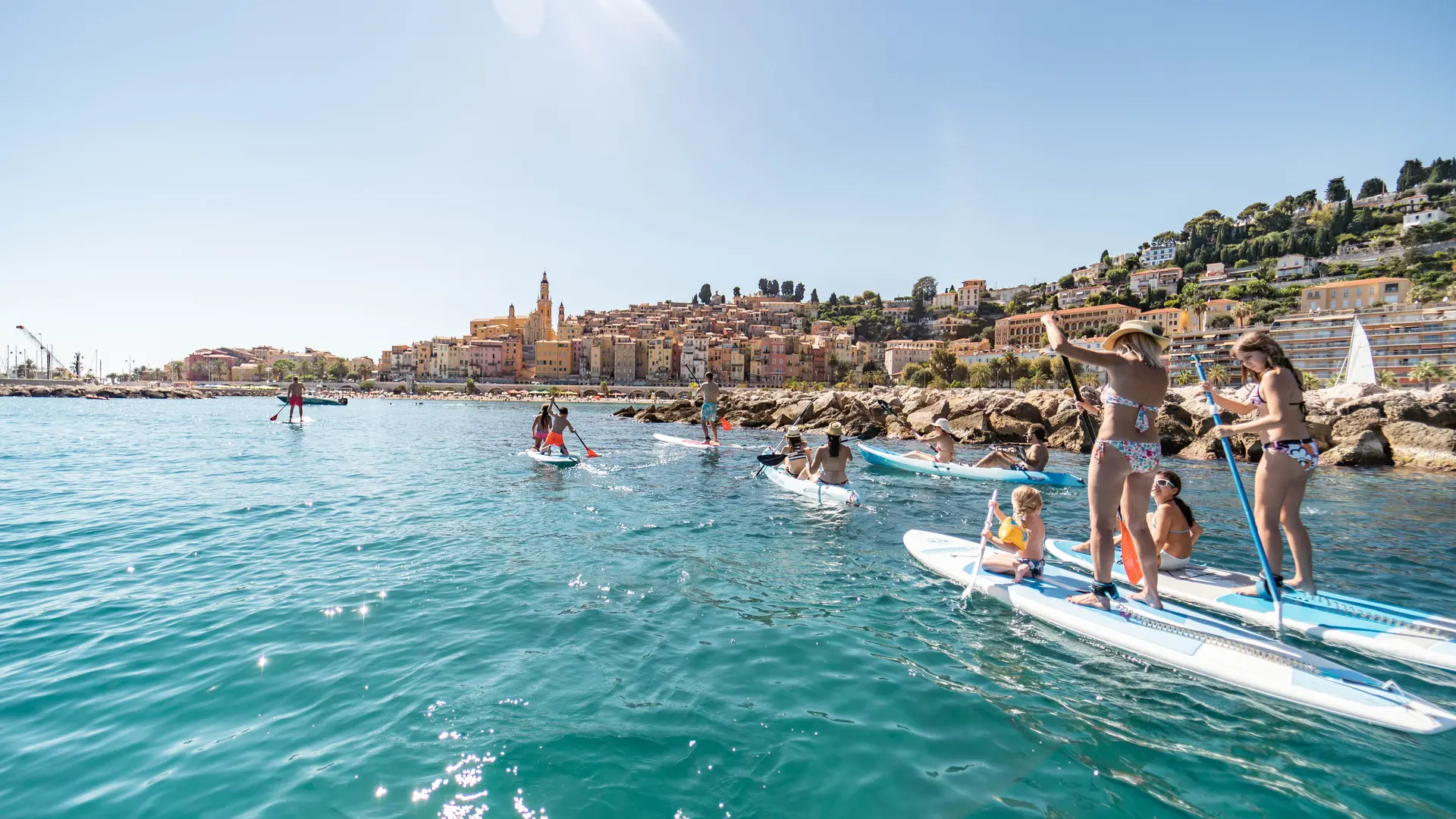 Activité en famille - balade en Paddle à Menton