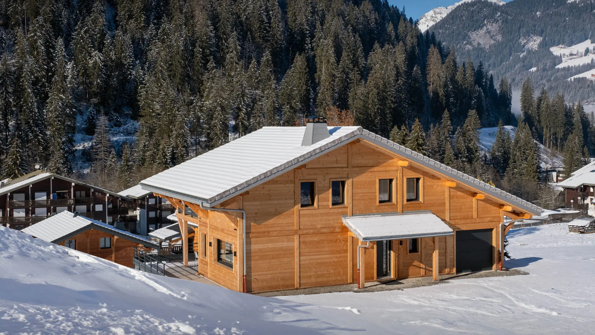 Extérieur du chalet en hiver