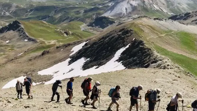 Randonnée dans les vallons de la Haute Romanche avec l'Hôtel Le Faranchin