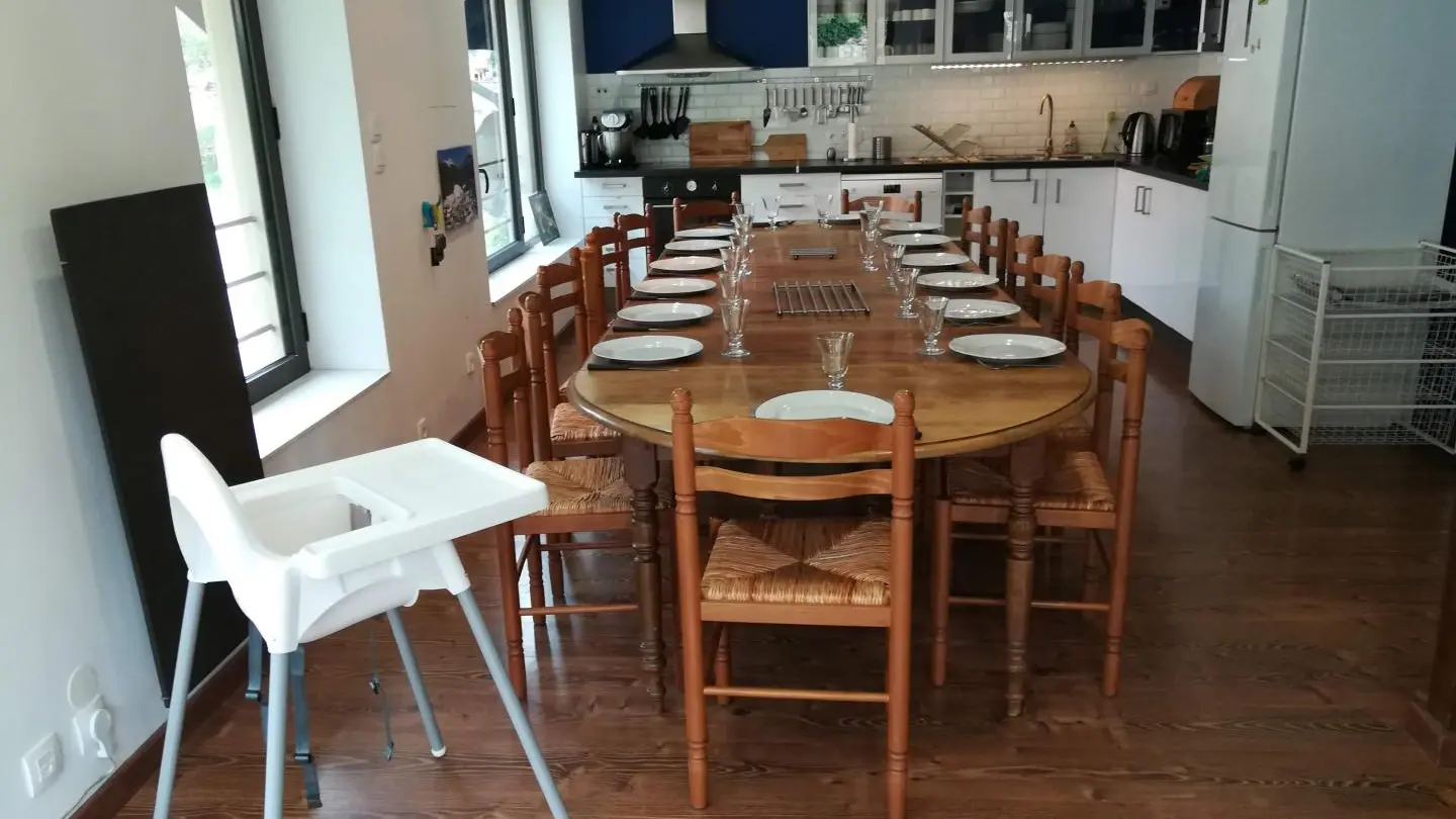 La table est mise pour 15 personnes