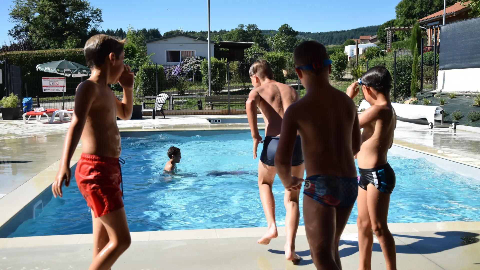 Camping de la Belle Etoile à St-Bonnet-le-Château 42380