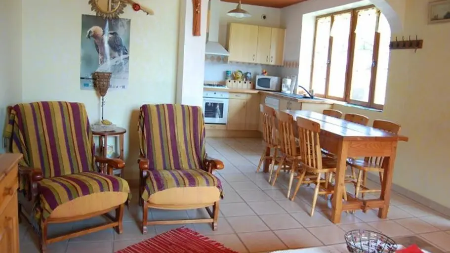 Peyron Noelle - Lys Martago