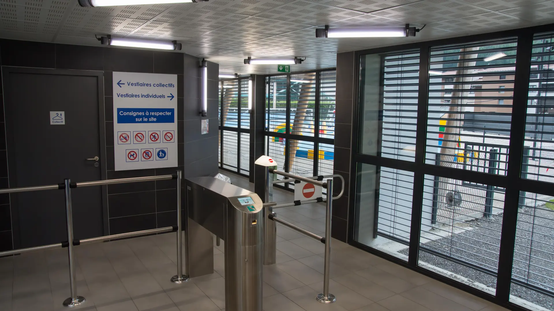 accès_vestiaires_piscine_vallee_verte