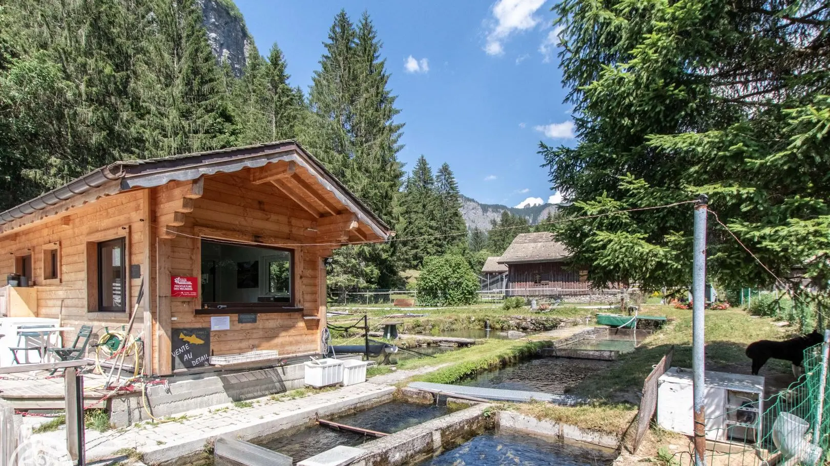 Pisciculture des propriétaires à proximité immédiate