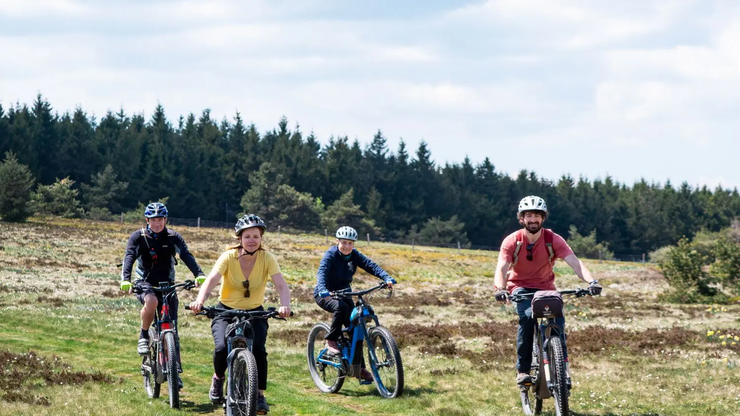 Vélo à assistance électrique Hautes-Chaumes du Forez