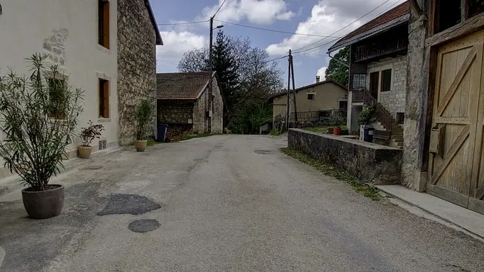 Vue sur l'accès au gîte.