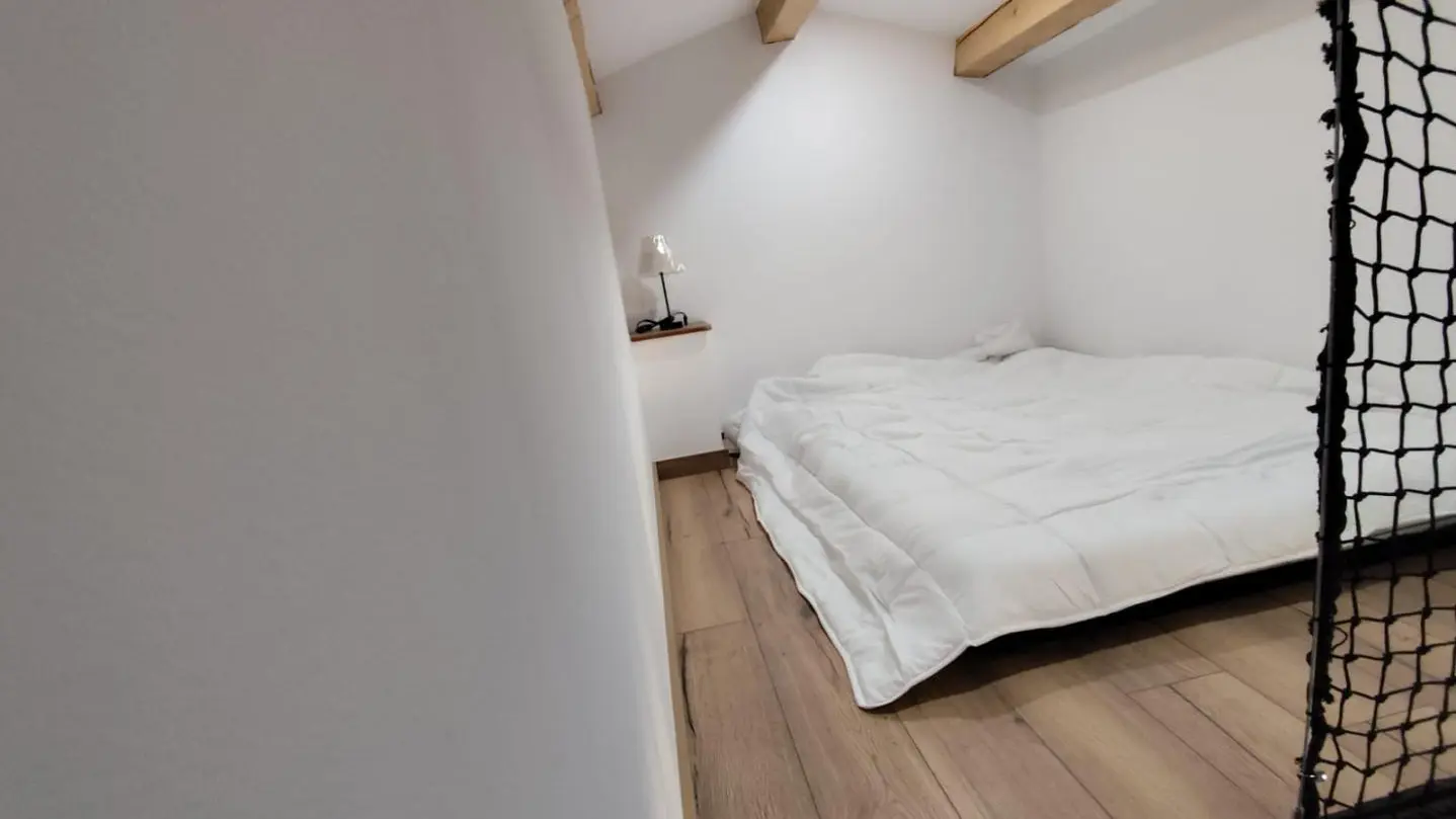 Gîte Maïoun Crémat-Le Baou-Chambre mezzanine-Gîtes de France Alpes-Maritimes