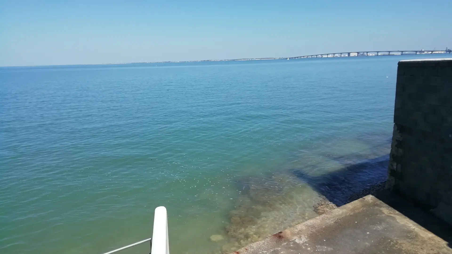 Baignade possible à marée haute