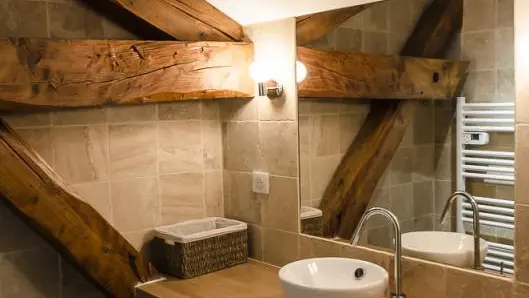 Salle de bain chambre Villieu