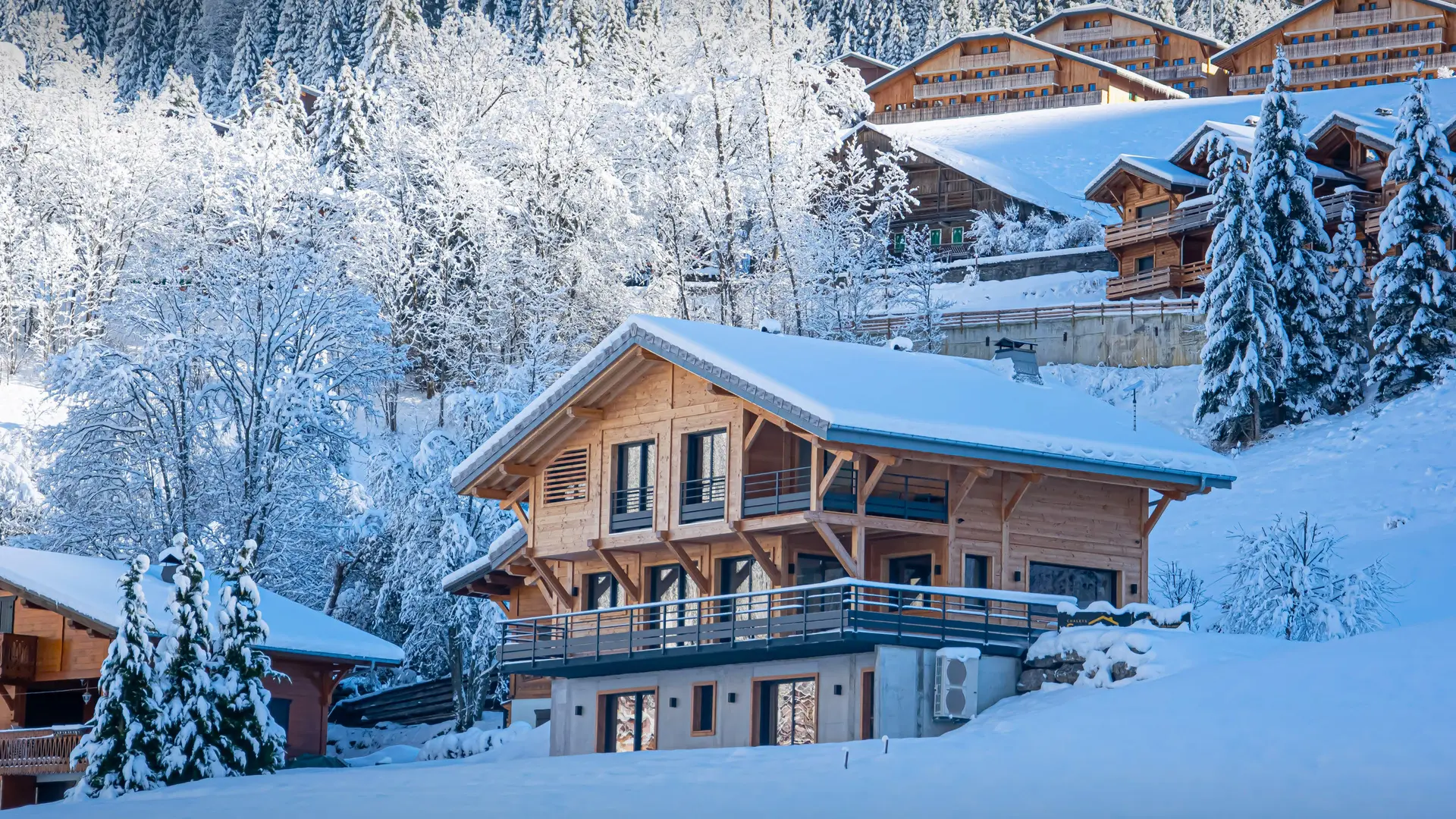 Extérieur du chalet en hiver