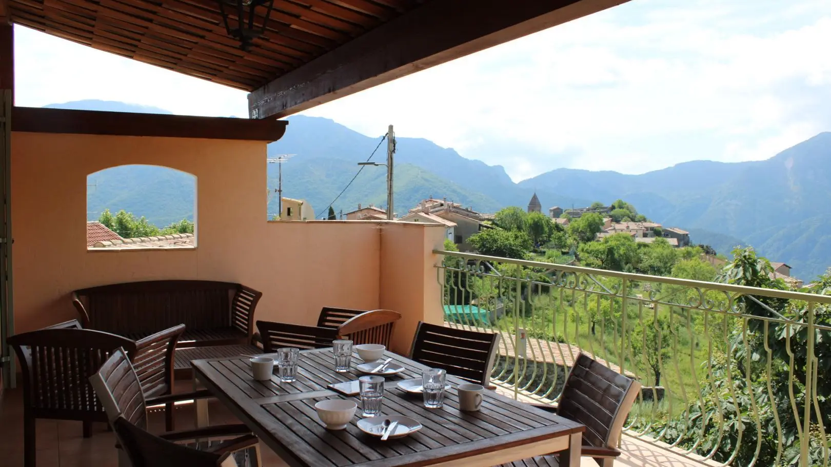 Gîte Les Amandiers d'Utelle-Terrasse-Utelle-Gîtes de France des Alpes-Maritimes