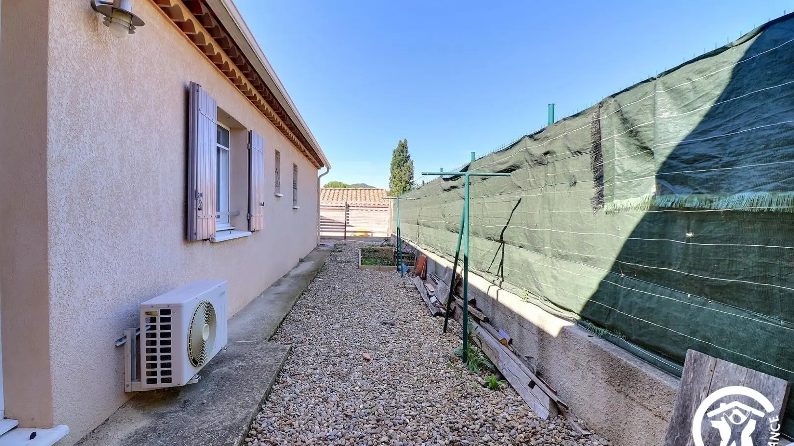 arrière de la maison