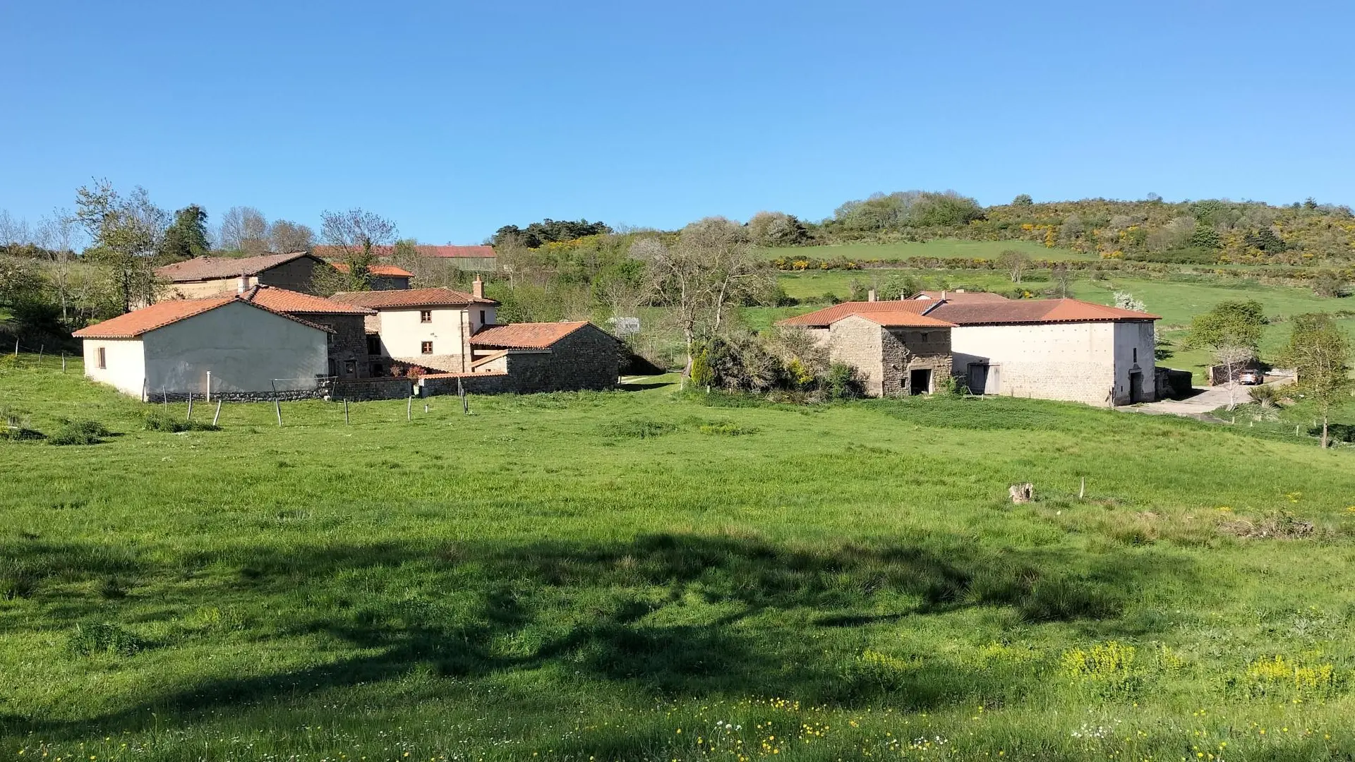 Le Gîte La Grunonde dans la vallée de Combe
