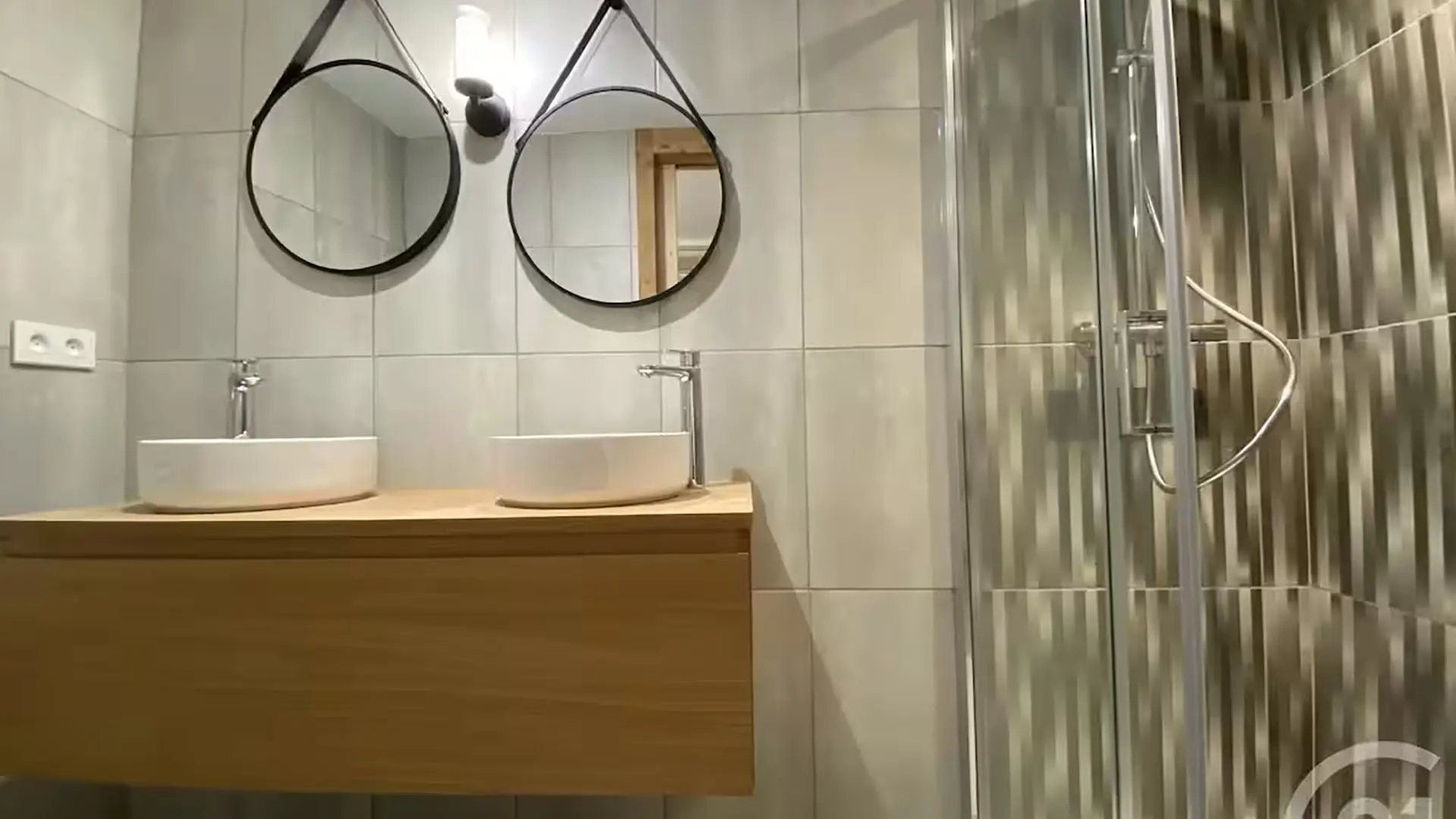 Salon - Bois Colombes Apt 005_Châtel