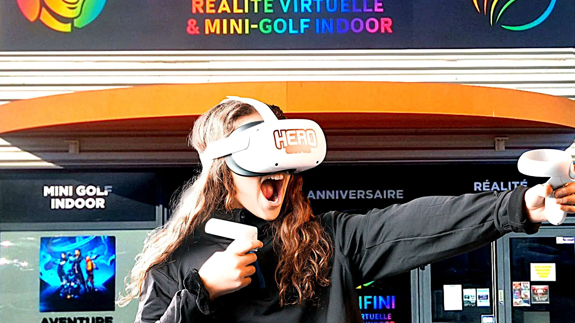 Devanture salle avec joueur