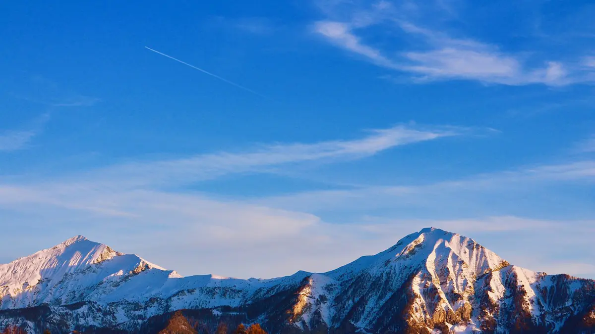 Vol libre en montgolfière au-dessus de la vallée du Champsaur