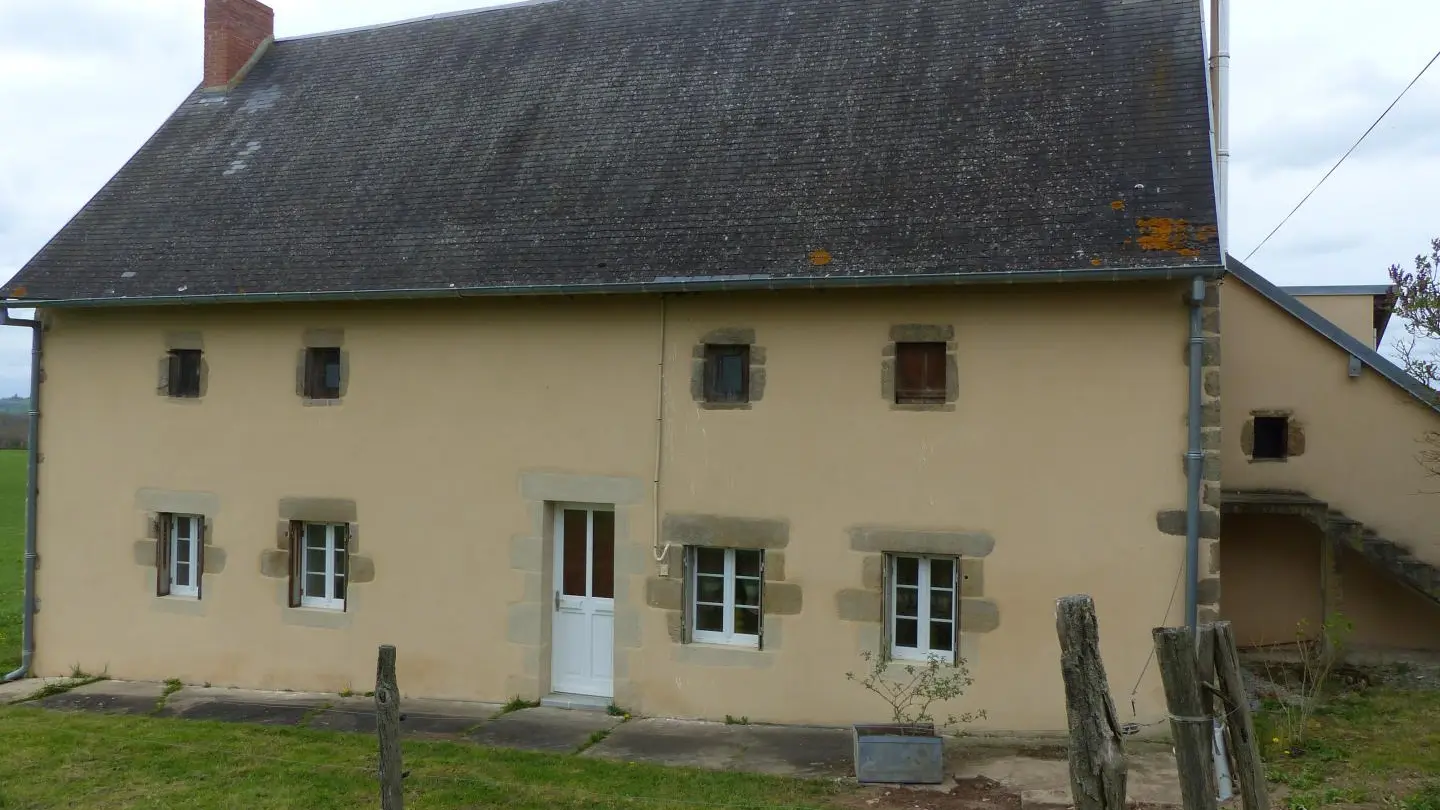 Gite du domaine de Chaux à MAZIRAT dans l'Allier en Auvergne
