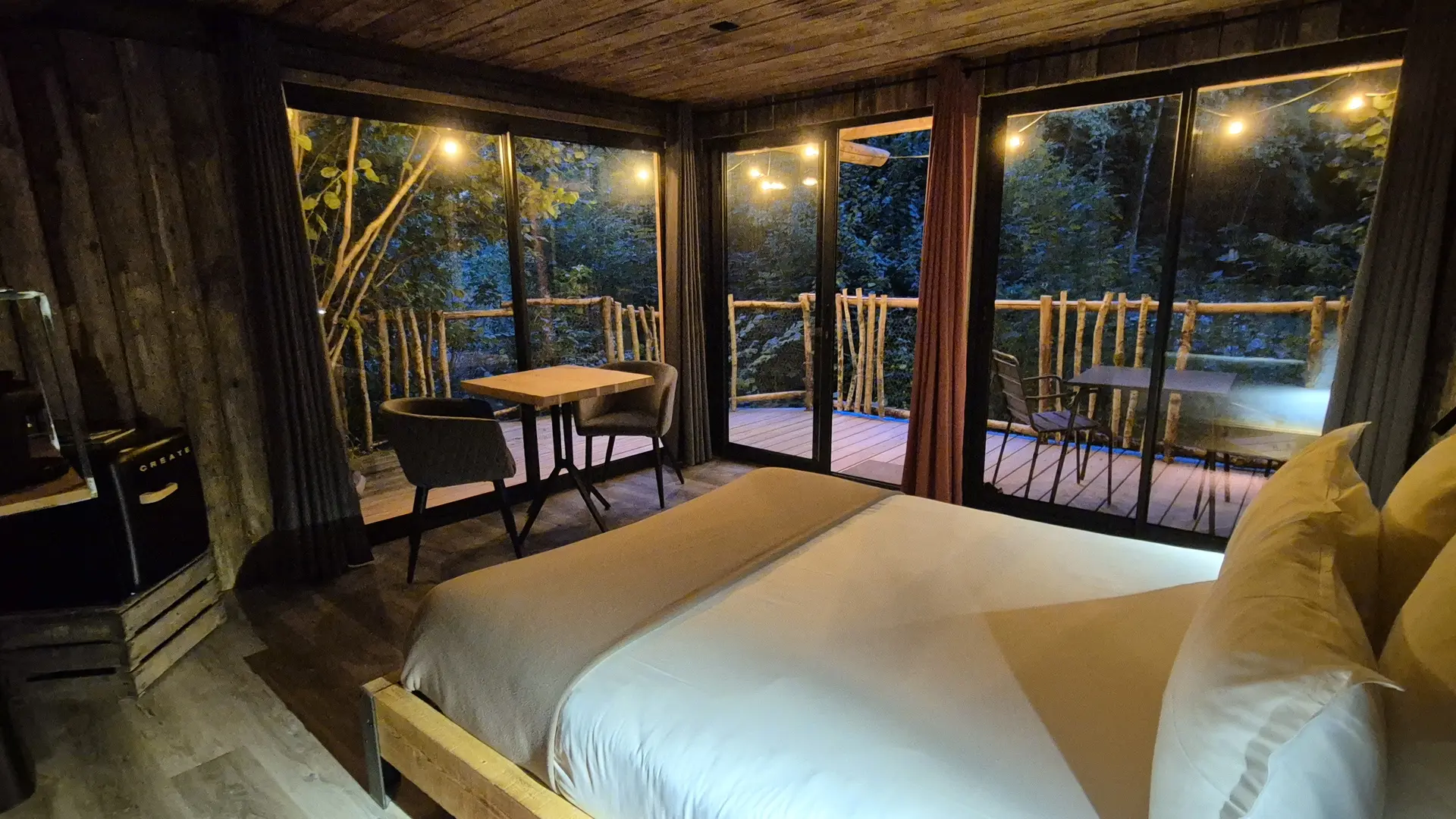 Lodge de la Source Nuit