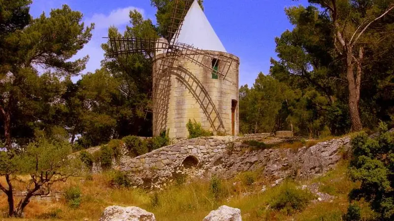 aux alentours d'EYRAGUES