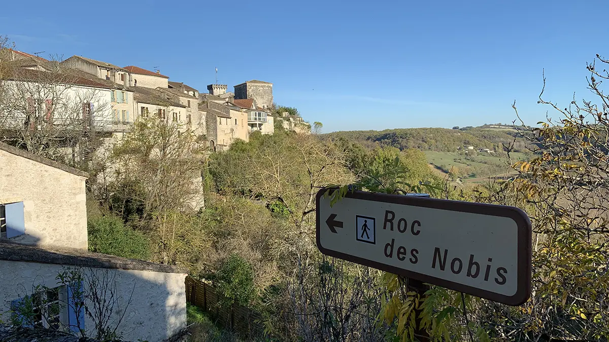 Roquecor, balade au village