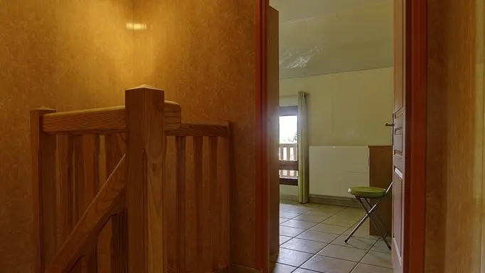 Le hall donnant sur la chambre du 1er étage.