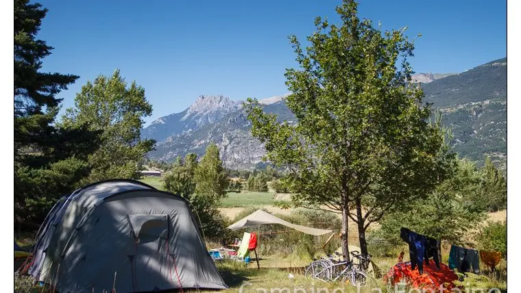 Intérieur camping en été