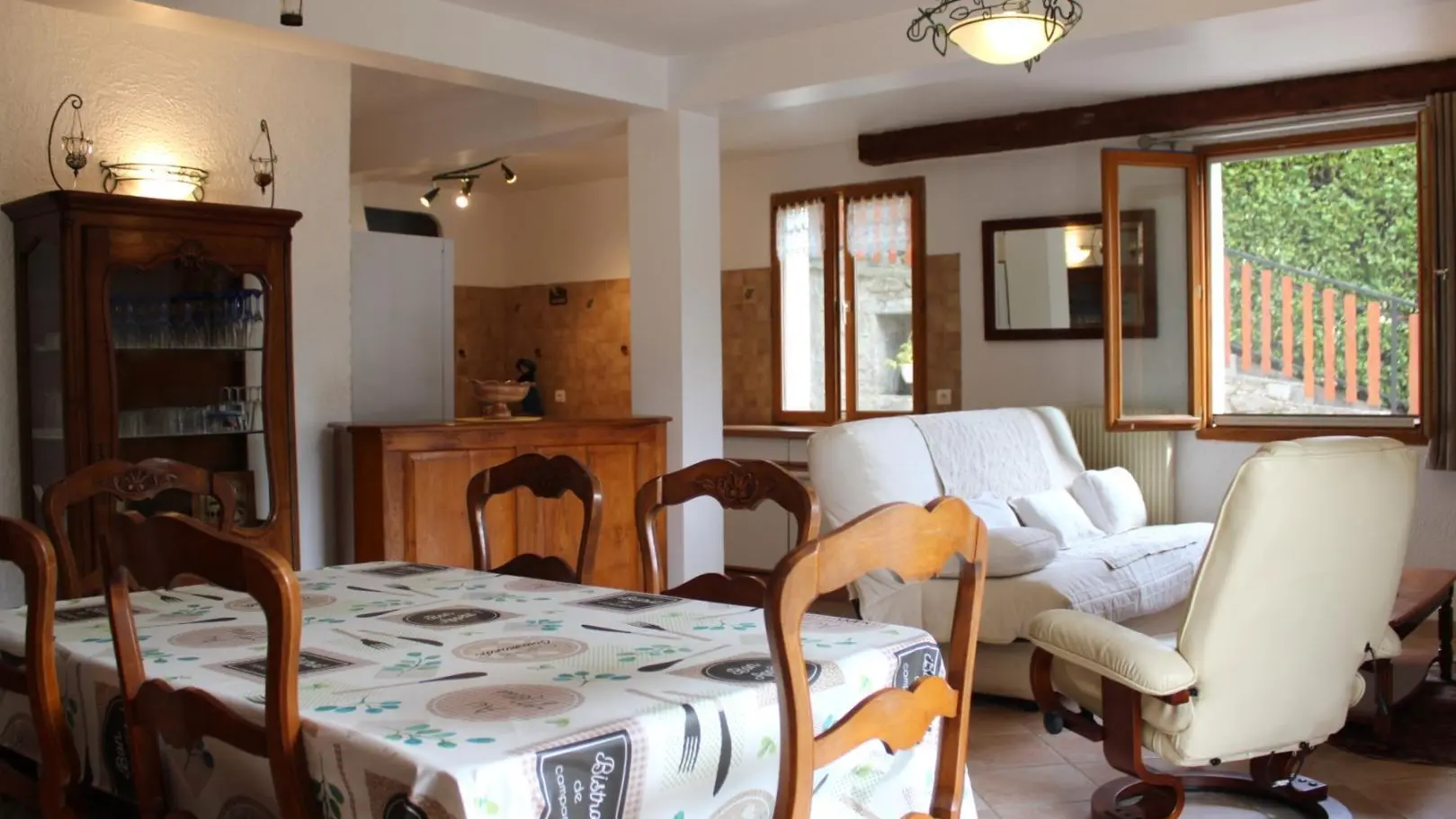 Gîte L'Aubépine de Douans-Séjour-Saint-Étienne-de-Tinée-Gîtes de France des Alpes-Maritimes