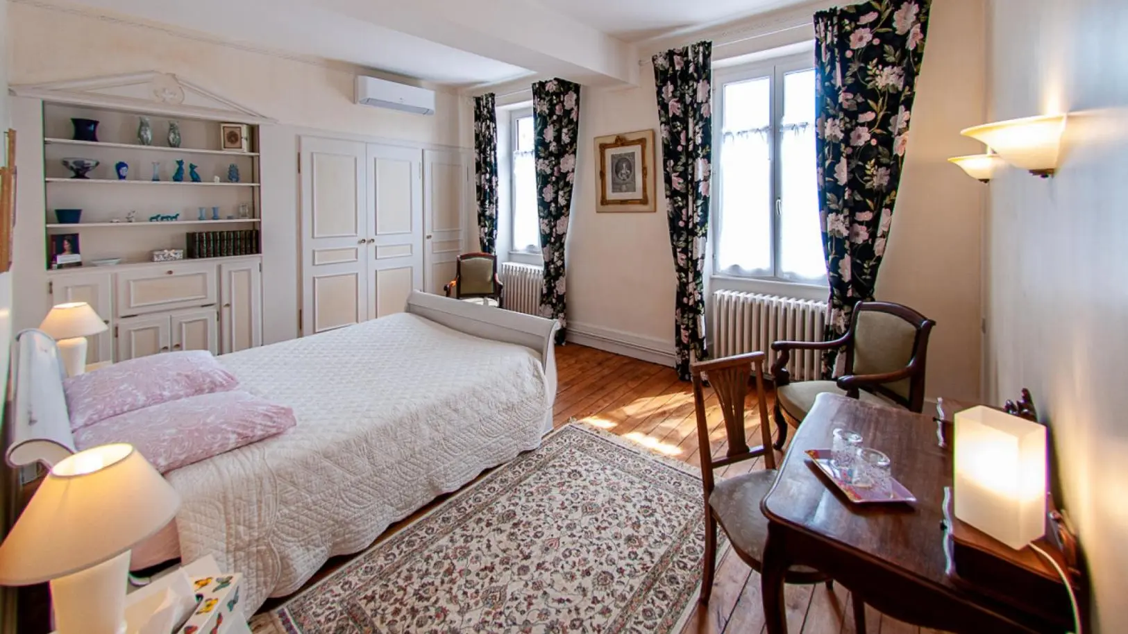 Chambre Versailles  Gîte des Vérités à LAPALISSE dans l'Allier en Auvergne