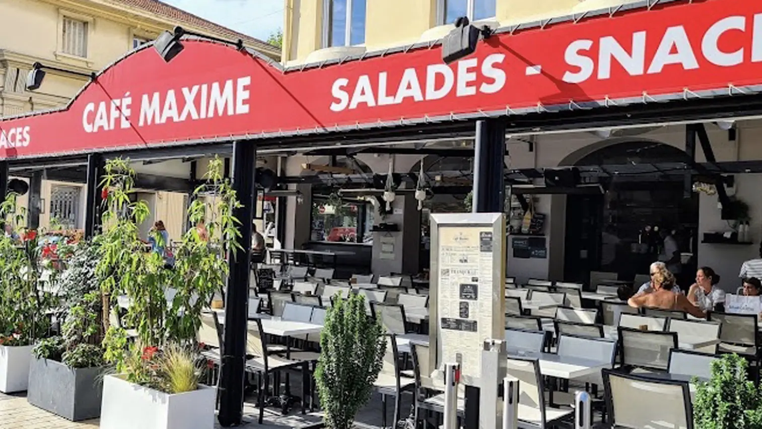 Café Maxime 2