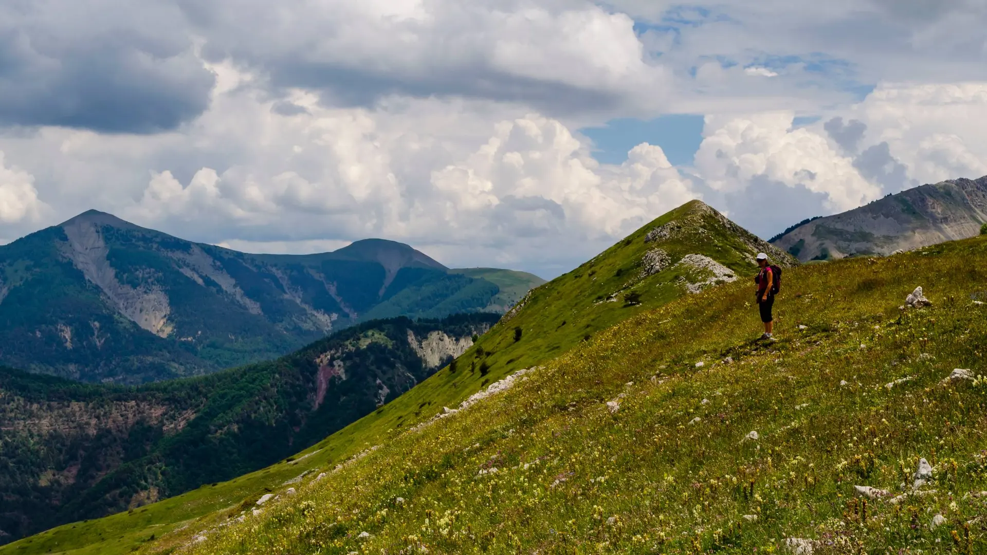 Ambiance orageuse sur le massif des Monges