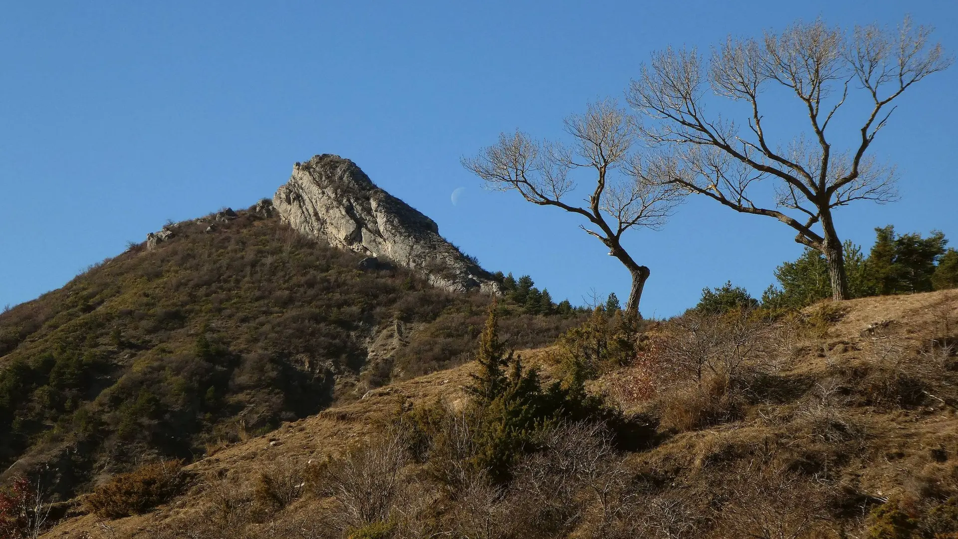 Panorama dégagé sur le Serrois
