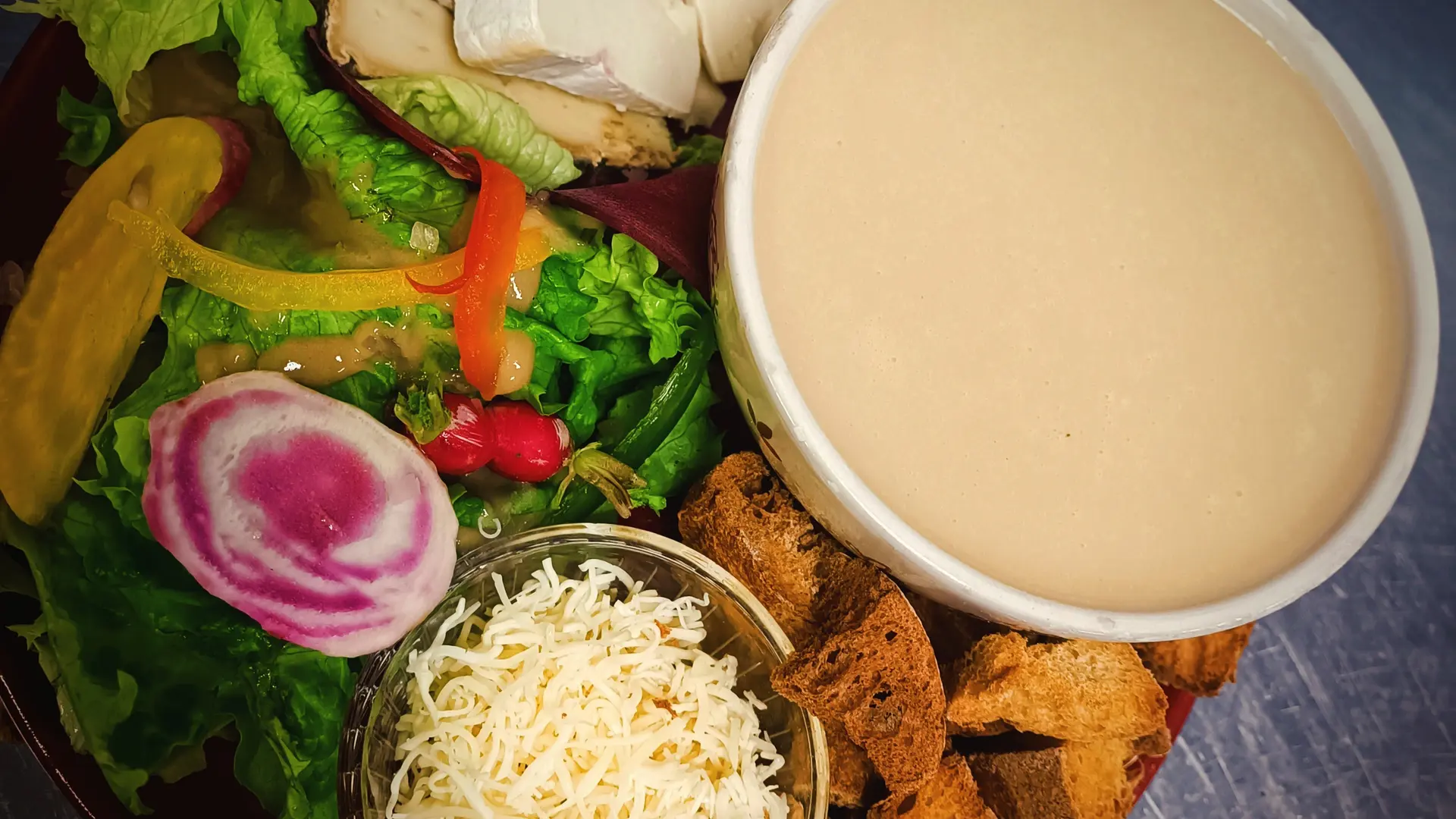 soupe à l'oignon et croutons