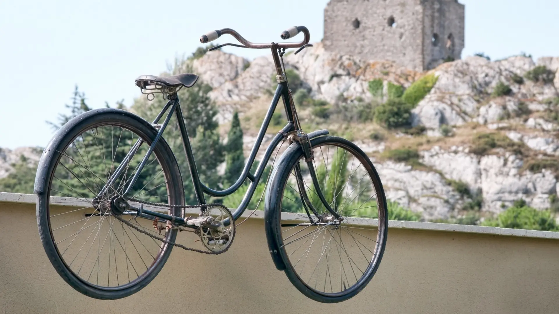 Panorama Outdoor à Aureille, accompagnateur de sortie vélo