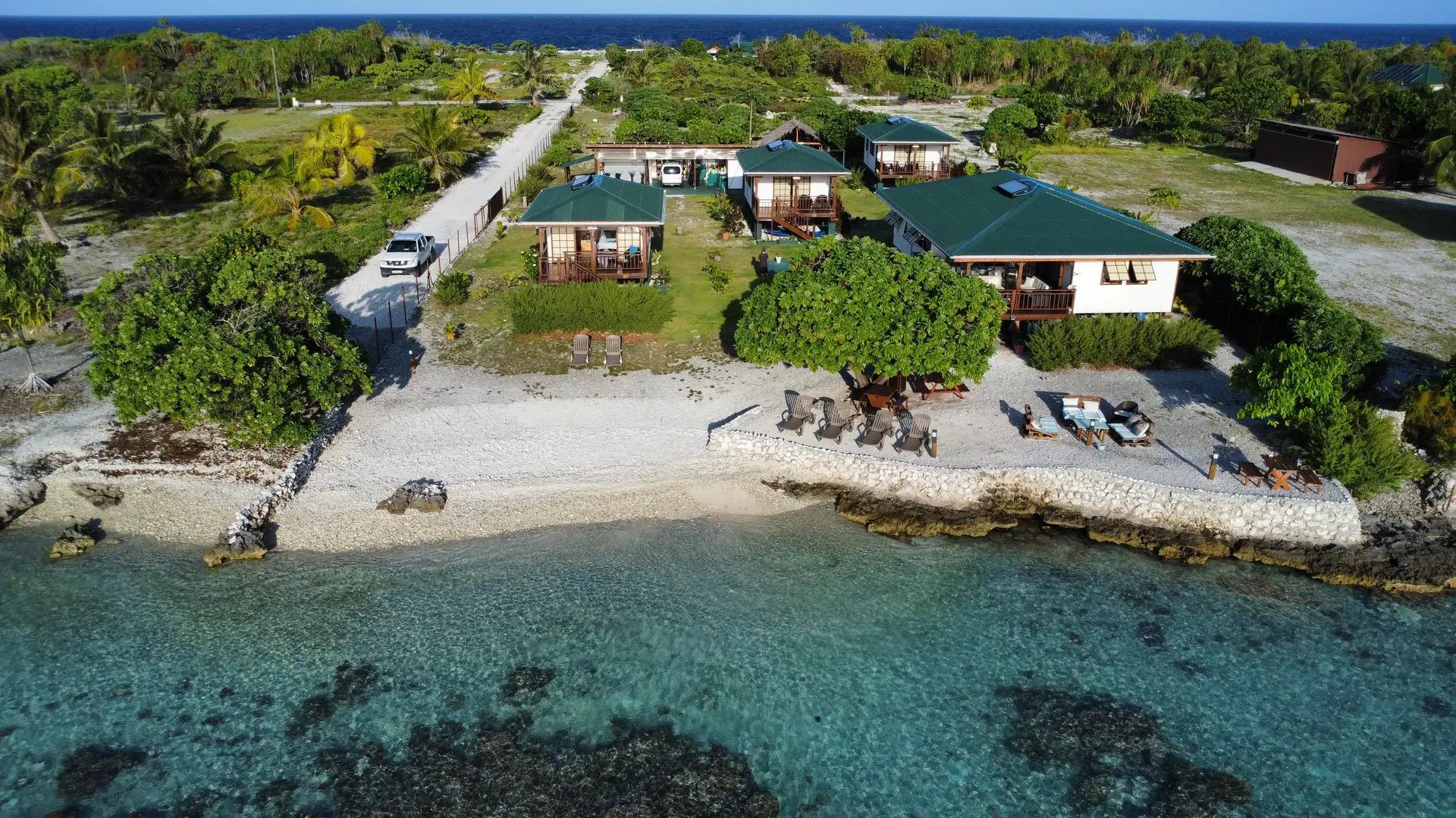 FAFAPITI LODGE FAKARAVA