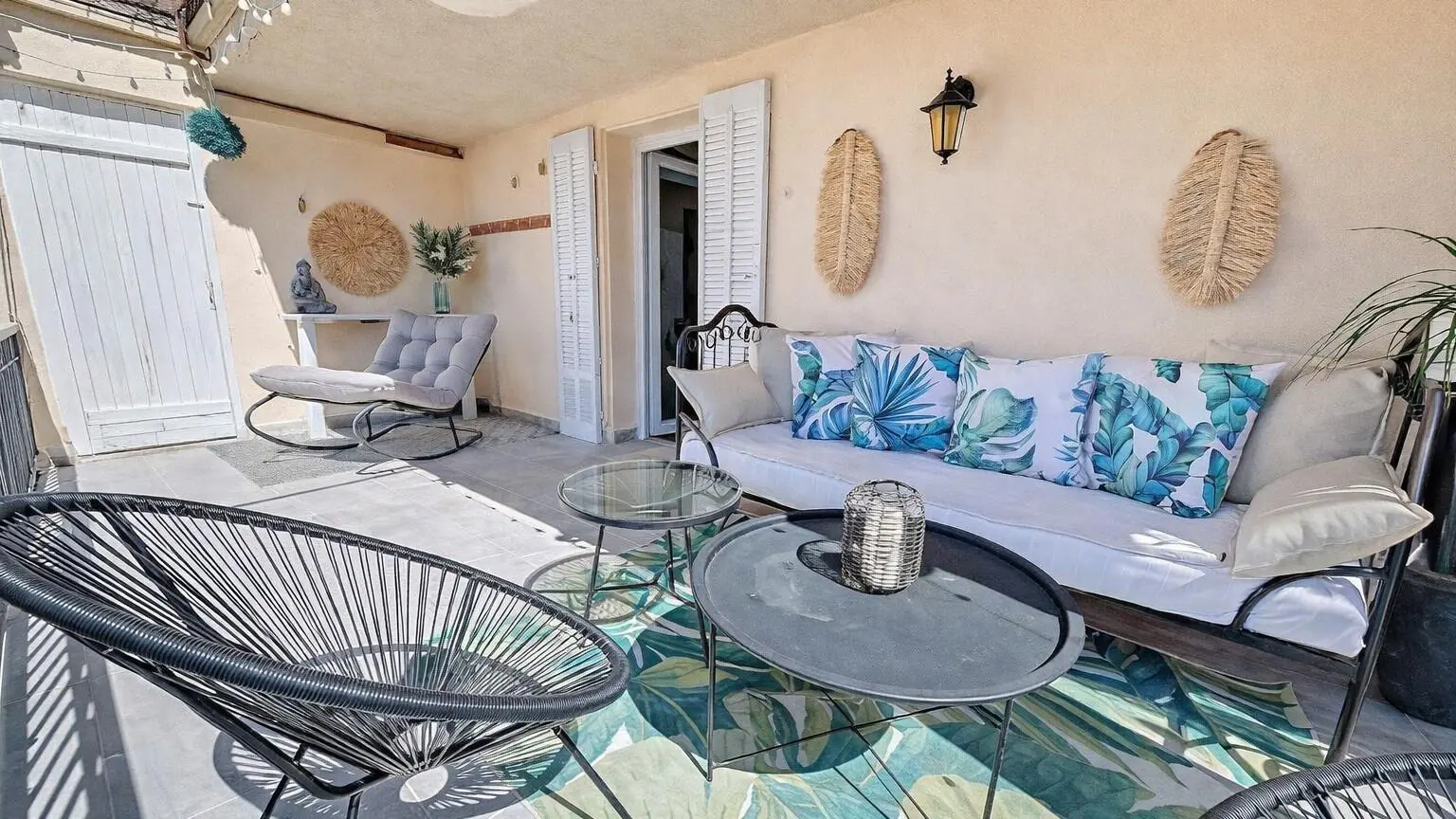 Gîte le Figuier de St Cé- Terrasse à l'étage-Gîtes de France Alpes-Maritimes