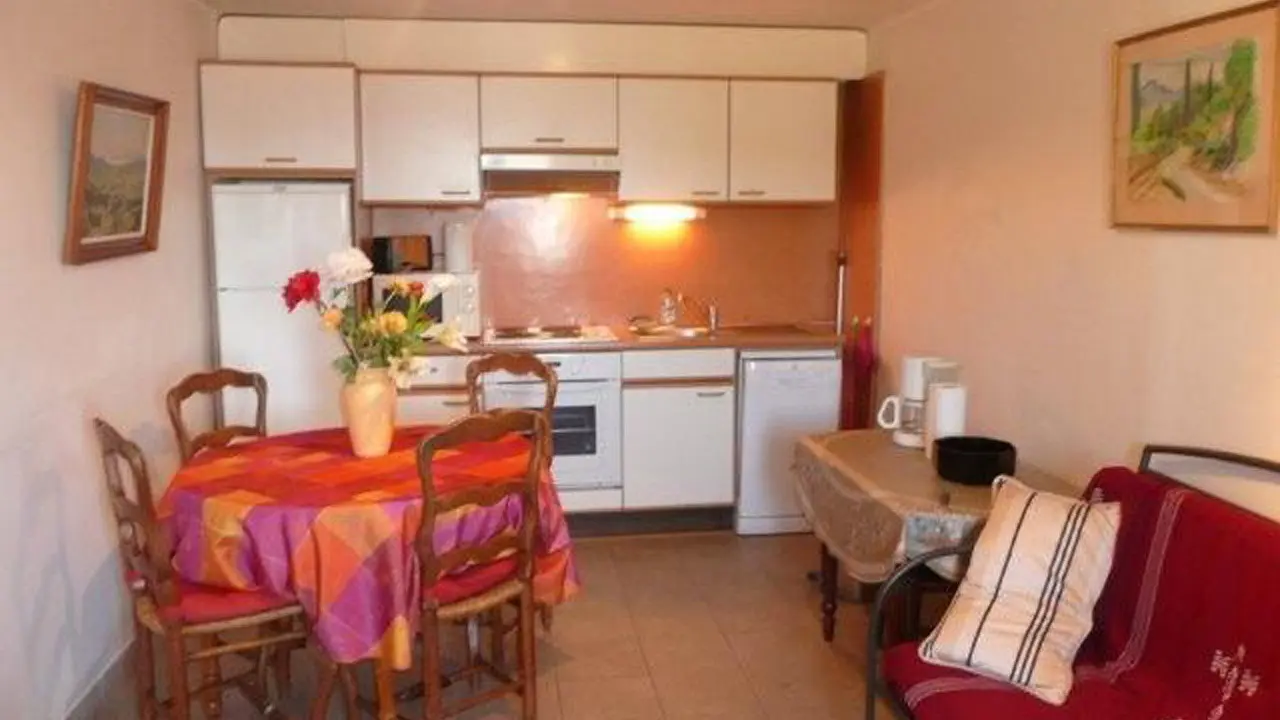 Kitchen & living-room