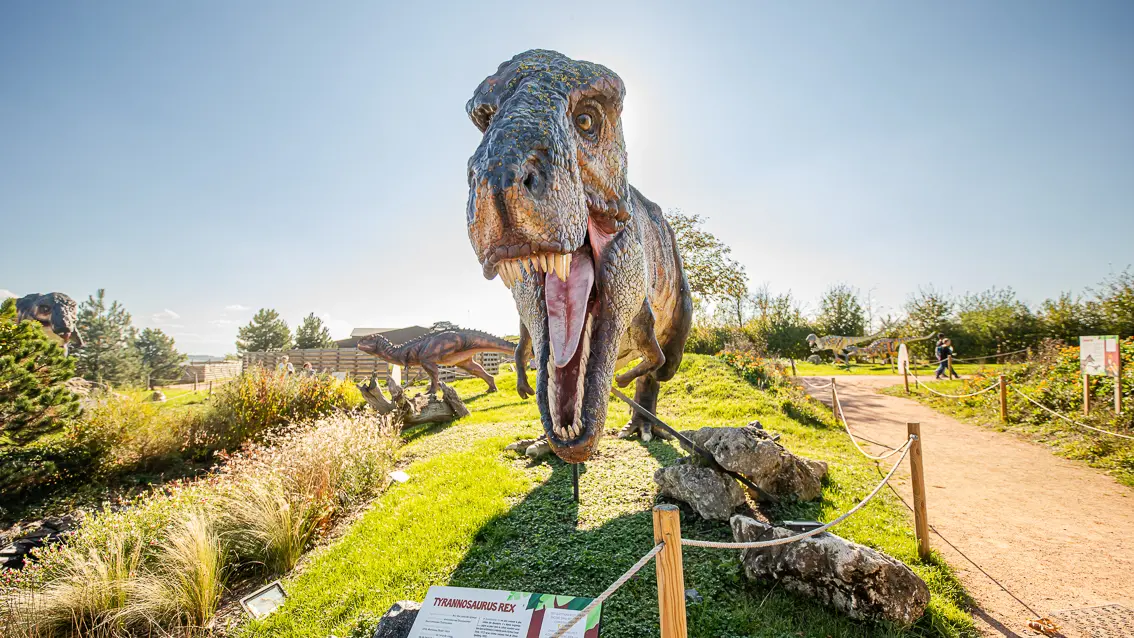 Paléopolis, la colline aux dinosaures_Gannat