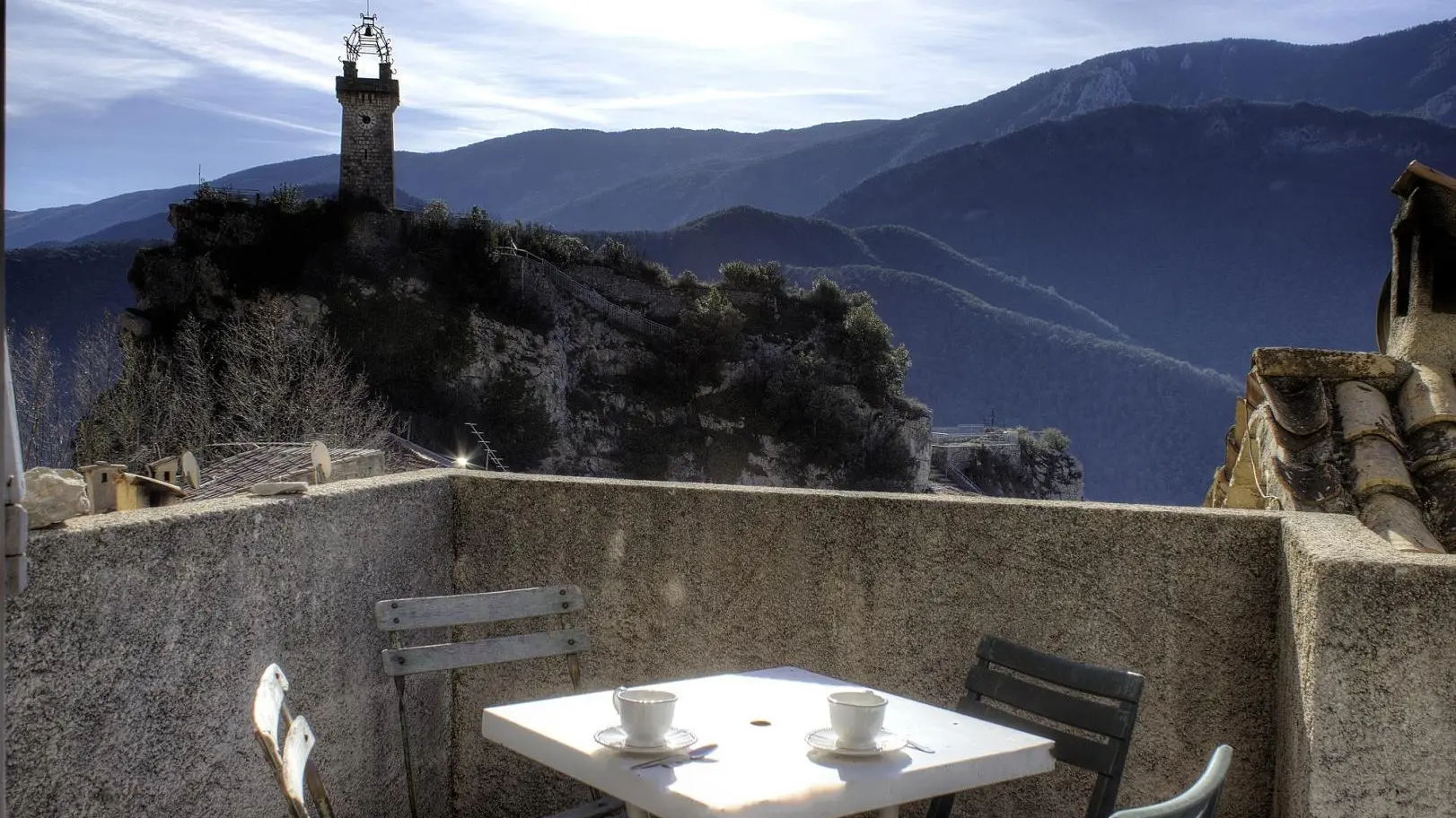 Le Baousset-Terrasse Chambre- Sigale-Gîtes de France Alpes Maritimes