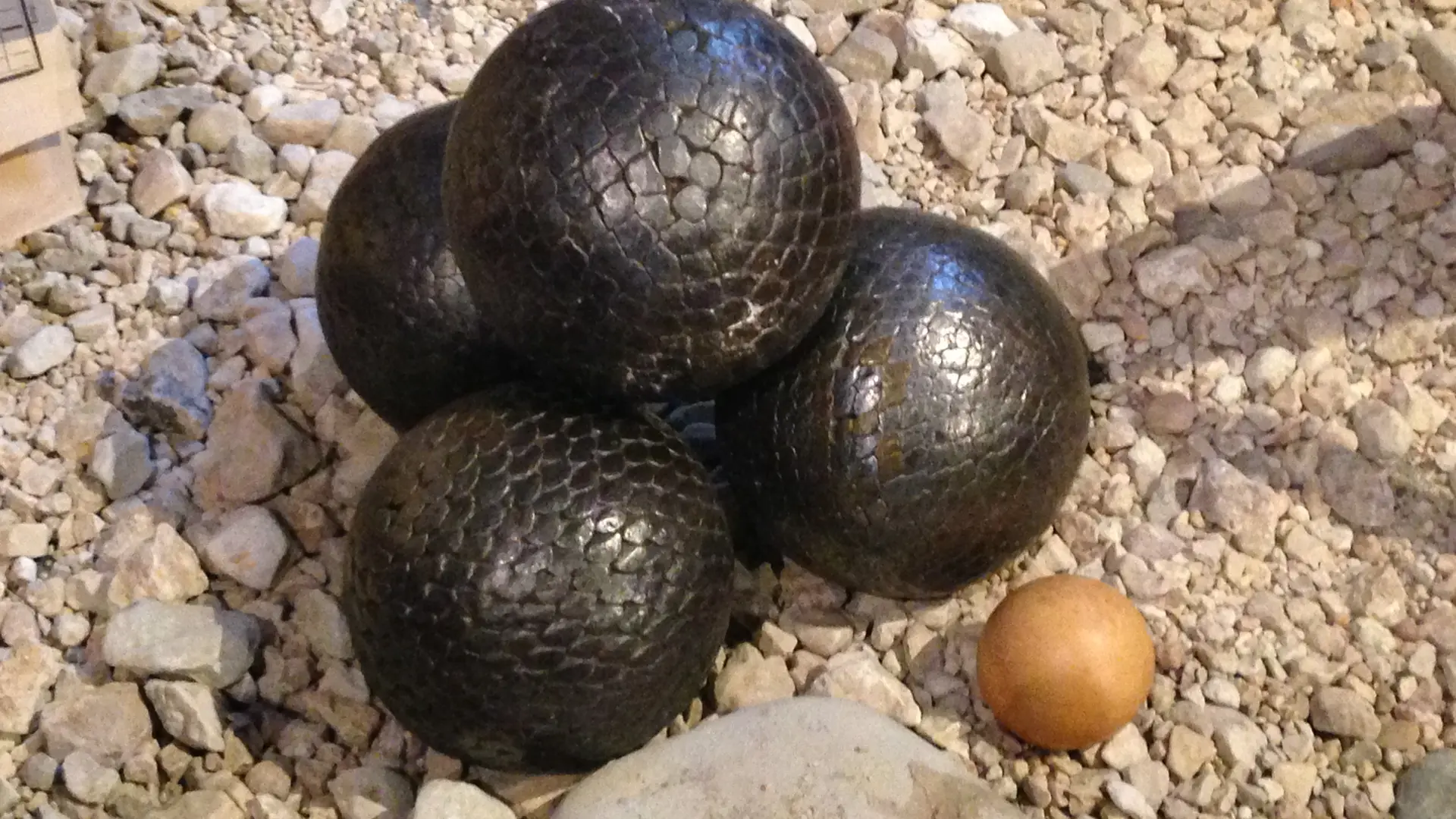 Boules cloutées