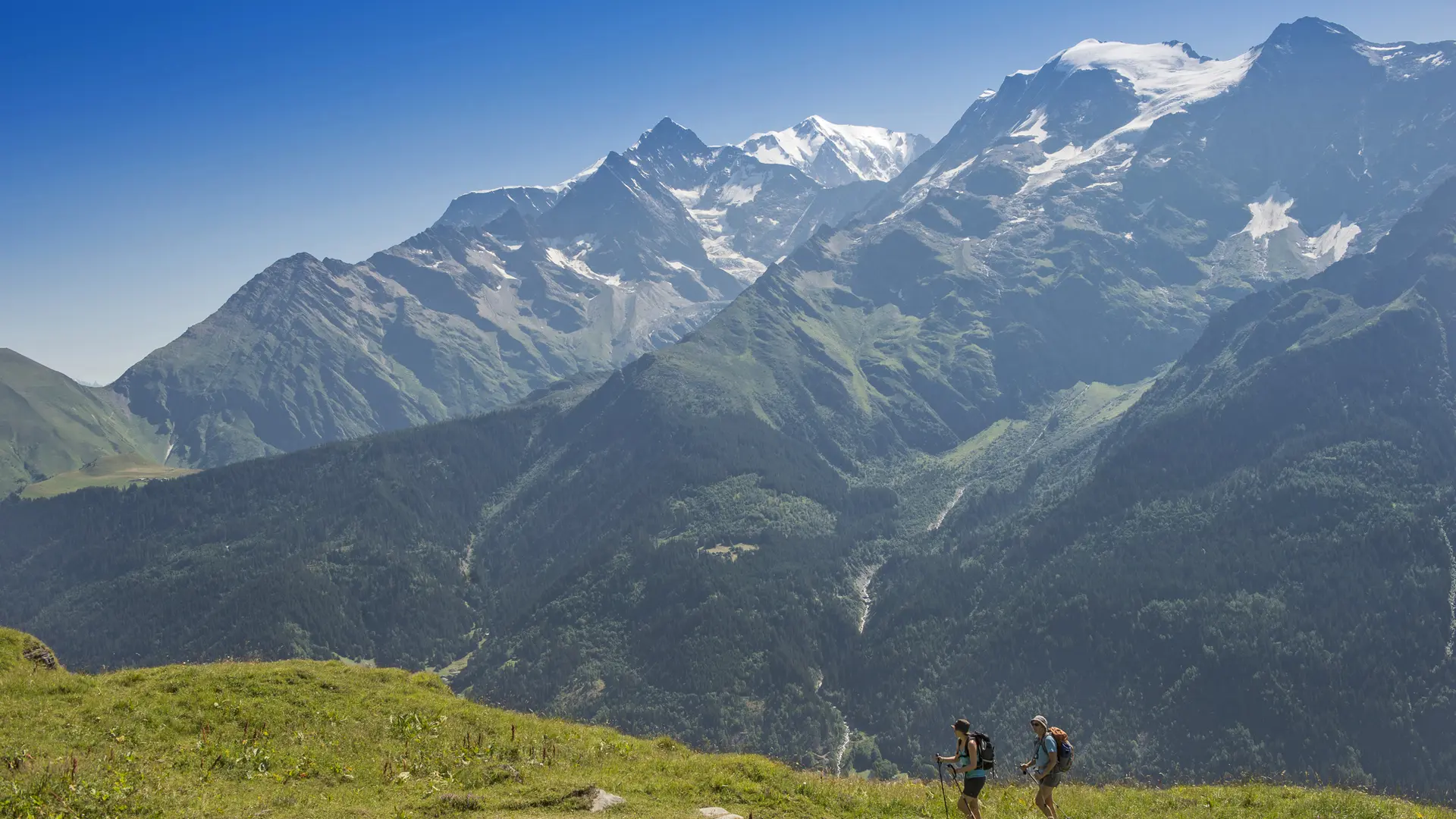 En direction du Mont-Joly