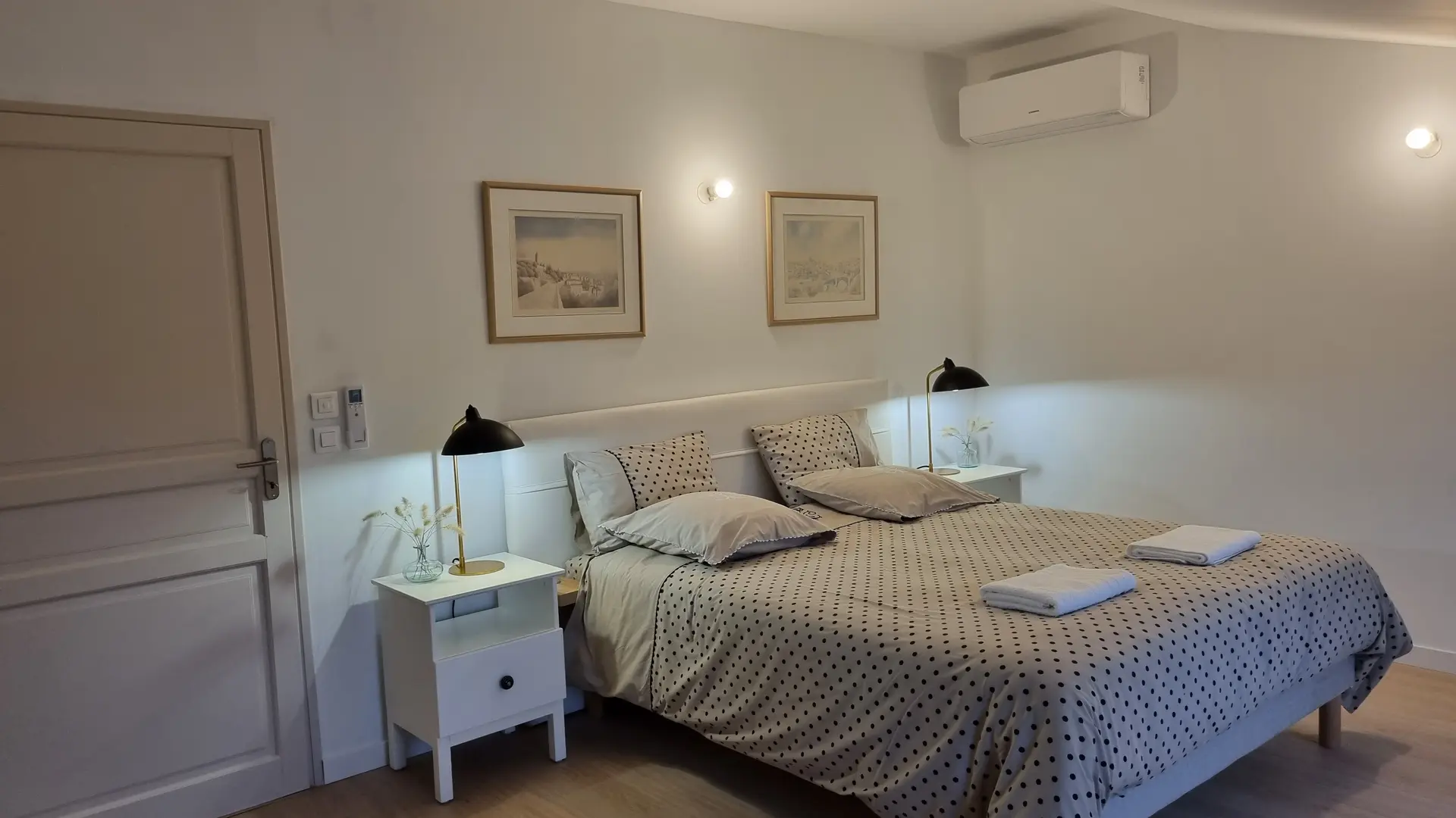 Gîte Saint Hilaire chambre sud