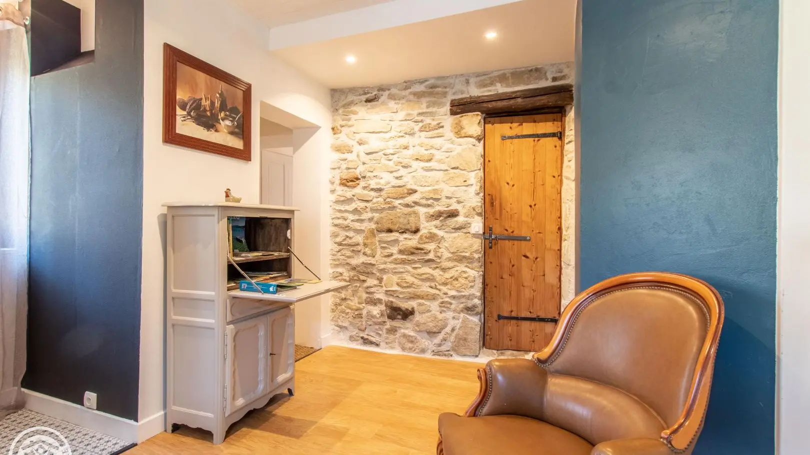 Chambre familiale - sas d'entrée et accès chambre principale