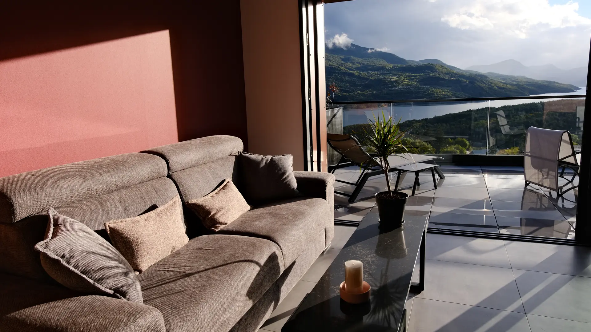 Salon - Les Restanques du lac SAVINES-LE-LAC